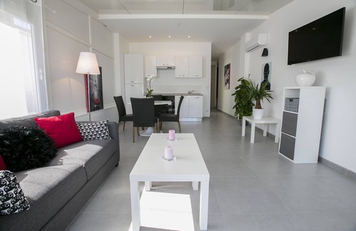 Palavas-les-Flots Apartment | Seaside Serenity at Hotel & Appartements Le Grand Large