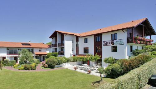 Bidart Hotel | Discover Hotel & Appartements Gochoki with Ocean View Bliss
