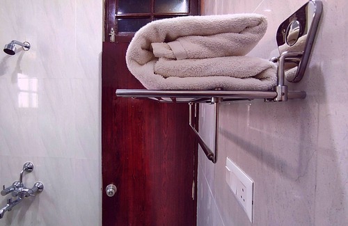 Auli Hotel | Discover Comfort at Hotel Aradhna Inn by ShriGo Hotels