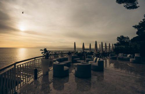 Diano Marina Hotel | Serene Hotel Arc En Ciel: 4-Star Beachfront Getaway