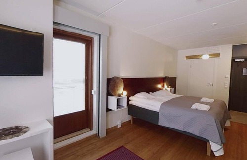 Rukatunturi Hotel | Cozy Hotel Arctic Zone: Family-Friendly with Pool & Dining