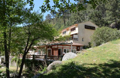 Corte Hotel | Pet-Friendly Comfort at Hotel Arena Restaurant le Refuge