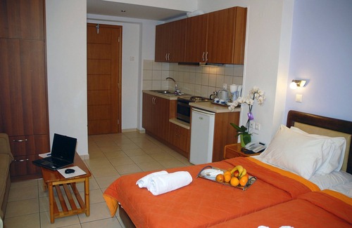 Vathi Hotel | Discover Hotel Aria: Oceanfront Comfort with Great Amenities