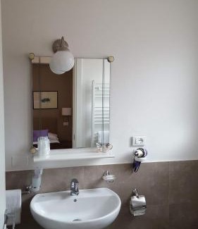 Iseo Hotel | Discover Hotel Arianna - Guest Rated 8.8/10 Experience
