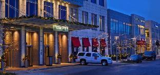 Naperville Hotel | Discover Hotel Arista: 4-Star Stay with Breakfast Included