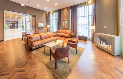 Naperville Hotel | Discover Hotel Arista: Eco-Friendly Escape with Spa Access