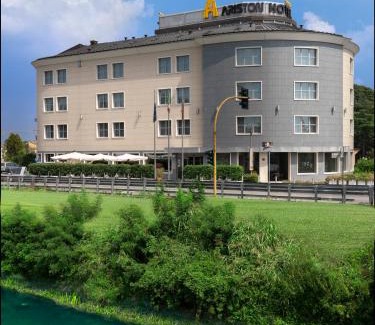 Campodarsego Hotel | Discover Comfort at Hotel Ariston: 4-Star Family Retreat