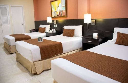 San Jose de Cucuta Hotel | Exceptional Hotel Arizona Suites with Pool & Spa Amenities