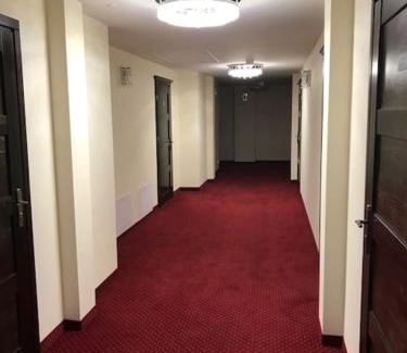 Rawa Mazowiecka Hotel | Discover Hotel Arkada: Family-Friendly with Hot Tub & Breakfast