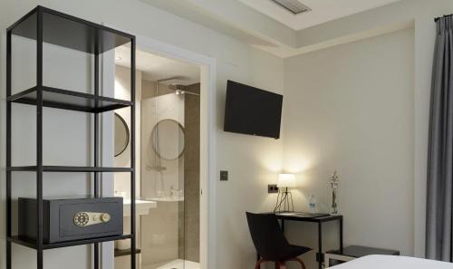 Gros Hotel | Beachfront Getaway at Hotel Arrizul - Family-Friendly Stay
