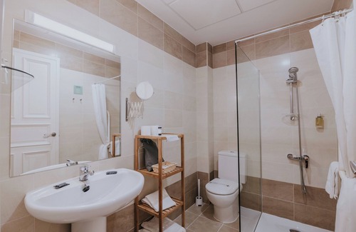 Haro Hotel | Inviting Hotel Arrope: Top Amenities & 8.8/10 Guest Rating