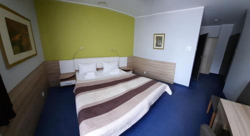 Gliwice Hotel | Discover Comfort at Hotel Arsenał with Family-Friendly Amenities