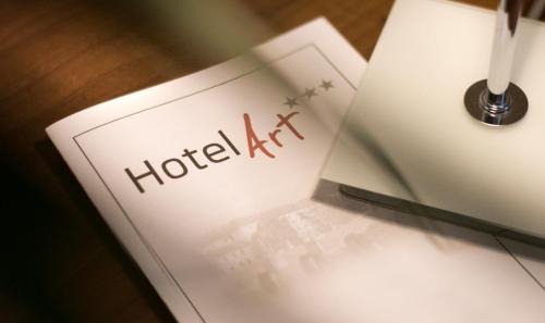 Pisek Hotel | Stylish Hotel Art: Pet Friendly & Family-Friendly Retreat