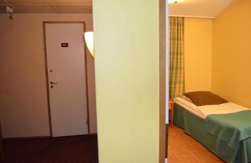 Kaisaniemi Hotel | Comfortable Stay at Hotel Arthur with Family-Friendly Amenities