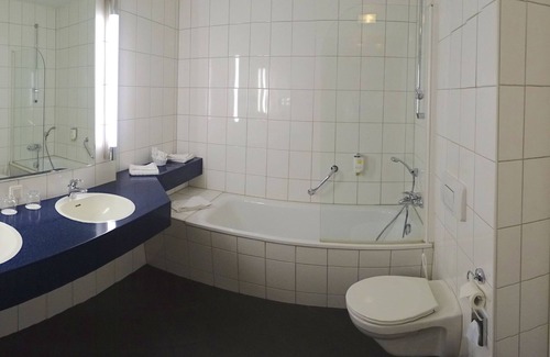 Drewitz Hotel | Discover Comfort at Hotel Ascot-Bristol - 4 Star Escape