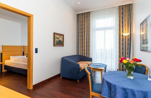 Zinnowitz Apartment | Oceanfront Retreat at Hotel Asgard's Meereswarte