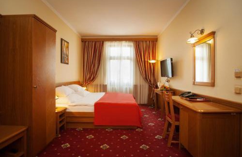 Nusle Hotel | Relax at Hotel Askania: 4-Star Oceanfront Escape