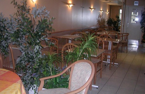 Tours Hotel | Discover Hotel Asteries: Family-Friendly with Breakfast Included