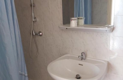 Tours Hotel | Discover Hotel Asteries: Family-Friendly with Breakfast Included