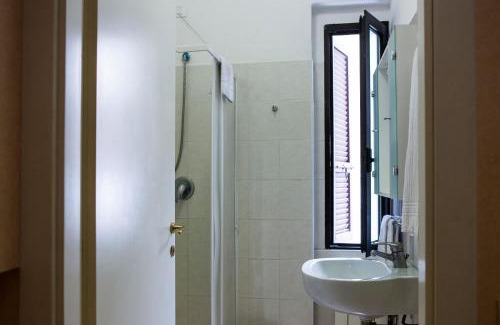 Centro Storico Hotel | Discover Hotel Astor: Pet Friendly with Breakfast Included