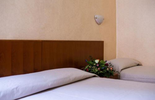 Centro Storico Hotel | Discover Hotel Astor: Pet Friendly with Breakfast Included