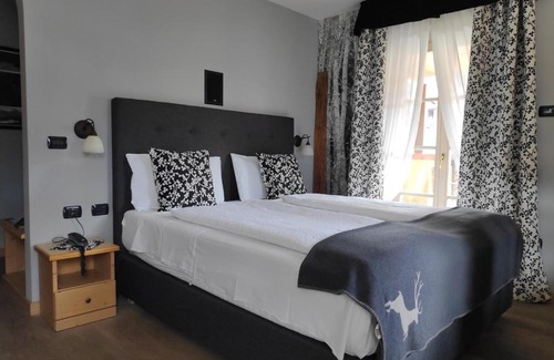Fiera di Primiero Hotel | Experience Comfort at Hotel Astoria with Ocean Views