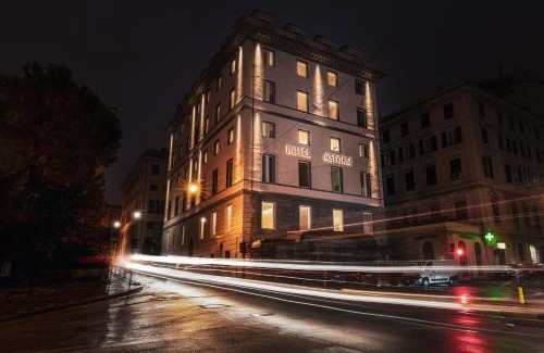 San Vincenzo Hotel | Discover Hotel Astoria: 4-Star Stay with Hot Tub & Breakfast