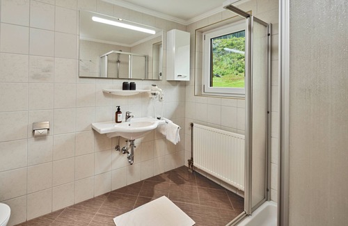 Neukirchen am Grossvenediger House | Guest Rated: 10/10 at Hotel Gasthof Siggen with Dining Options