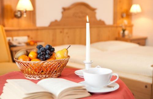 Saalfelden am Steinernen Meer Hotel | Relax at Hotel Schörhof: Oceanfront, Pet-Friendly Retreat