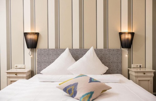 Saalfelden am Steinernen Meer Hotel | Oceanfront Retreat at Hotel die Hindenburg - Rated 8.9/10