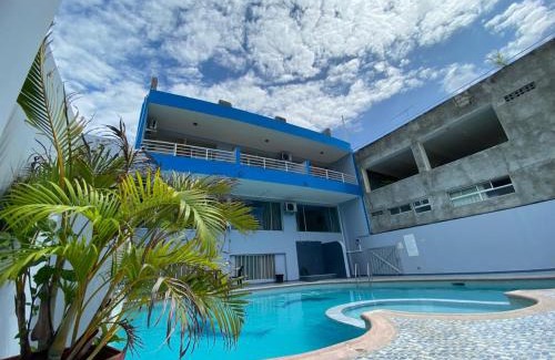 Atacames Hotel | Relax at Hotel Atacames Inn with Oceanfront Pool Access