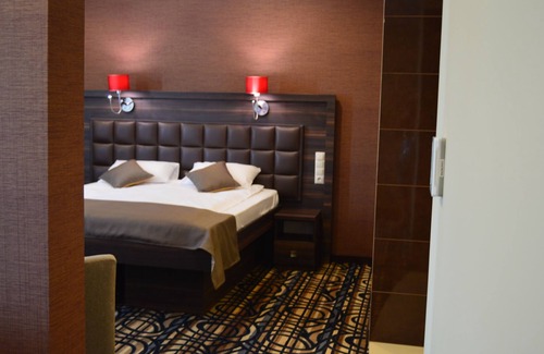 Mielec Hotel | Discover Hotel Atena: 4-Star Gem with Spa & Family Amenities