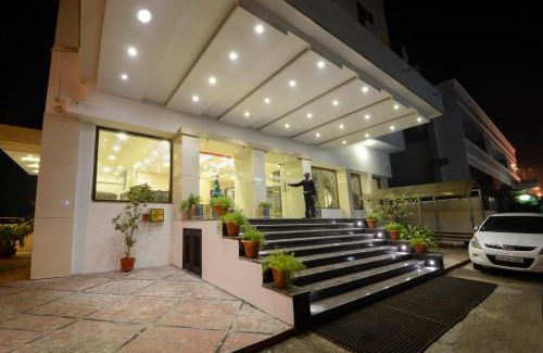 Taj Ganj Hotel | Book Your Stay at Hotel Atithi: Family-Friendly Getaway