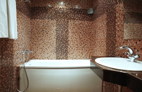 Vitosha District Hotel | Hotel Atlantic: Top-Rated Stay with Pool and Dining Options