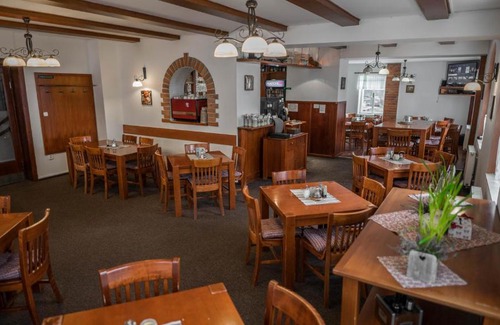 Velka Upa Hotel | Discover Hotel Atlas: Pet-Friendly Stay with Breakfast