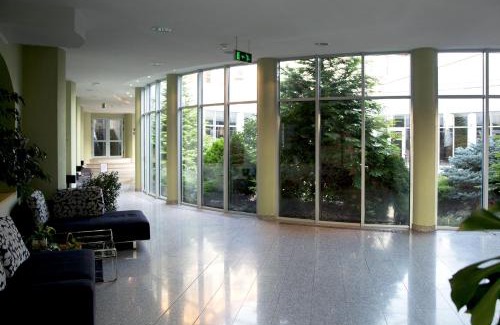Targu Secuiesc Hotel | Comfortable Stays at Hotel Atrium with Family-Friendly Amenities