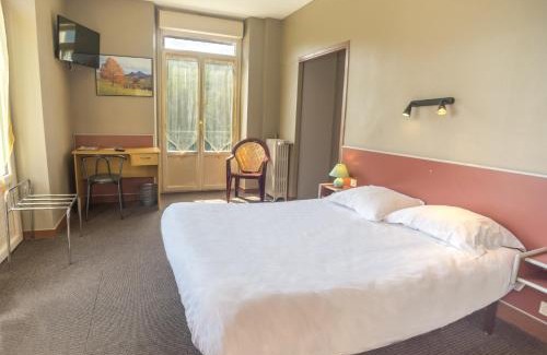 La Bourboule Hotel | Discover Comfort at Hotel Au Val Doré with Family-Friendly Amenities