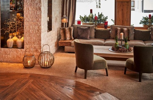 Lech am Arlberg Hotel | Indulge at Hotel Auriga: 4-Star Perfection Awaits You