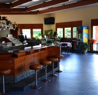 Colico Piano Hotel | Pet-Friendly Hotel Aurora with Breakfast & Family Amenities