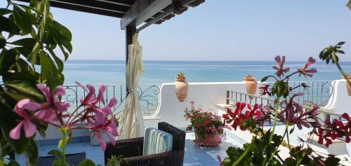 Sperlonga Hotel | Experience Hotel Aurora: Oceanfront Bliss with Spa Access
