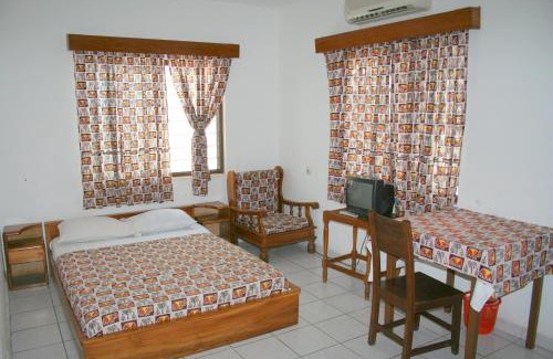 Lome Hotel | Budget-Friendly Stay at Hotel Aurore Lomé with Hot Tub