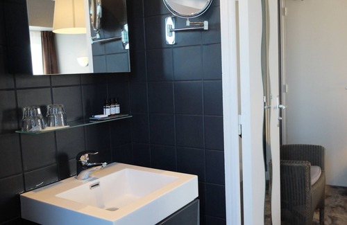 Montreuil-sur-Mer Hotel | Discover Hotel Aux Temps d'Em: Family-Friendly Comfort