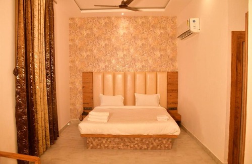Tarabganj Hotel | Discover Comfort at Hotel Avadh Sunshine in Ayodhya