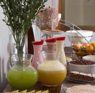 Arica Hotel | Eco-Friendly Hotel Avenida in Arica with Pool & Breakfast