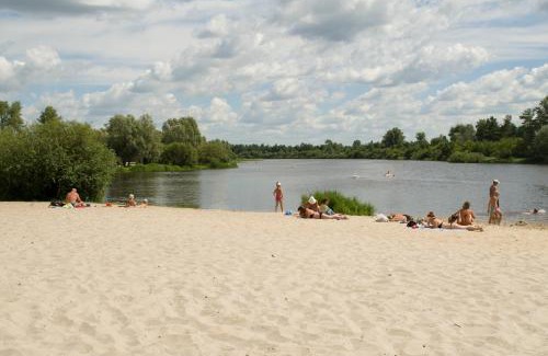 Kyiv Oblast Hotel | Pet-Friendly Hotel Aviator with Stunning Ocean Views
