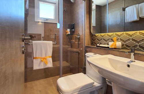 Chikkajala Hotel | Discover Comfort at Hotel Avora Tree By Rivido