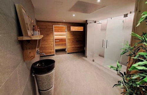 Adelboden Hotel | Discover Hotel Bären: Rated 9.4/10 with Spa and Restaurant