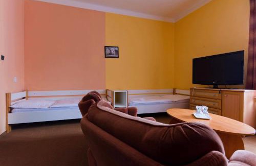 Trebon Hotel | Pet-Friendly Retreat at Hotel Bílý Koníček with Dining