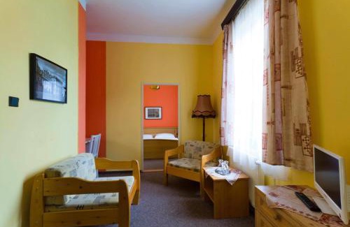 Trebon Hotel | Pet-Friendly Retreat at Hotel Bílý Koníček with Dining