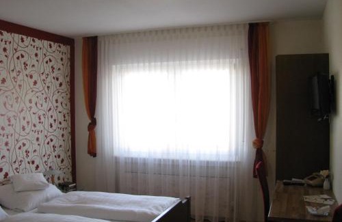 Muggensturm Hotel | Comfortable Stay at Hotel Bürgerstube with Family-Friendly Amenities